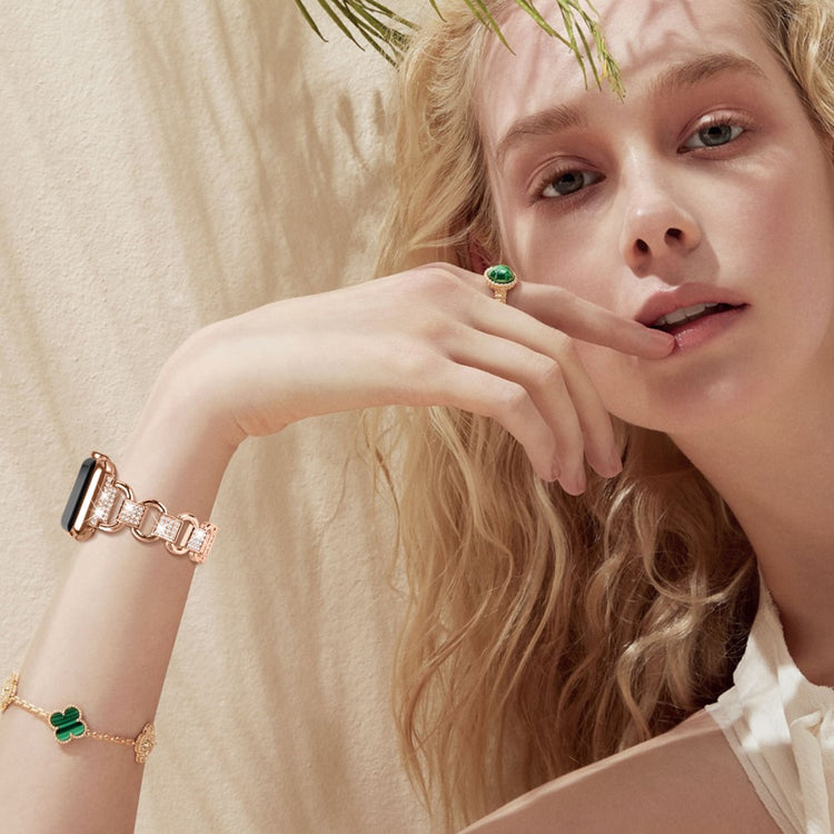 Metal Cover passer til Apple Watch Series 8 (45mm) / Apple Watch Series 7 45mm - Pink#serie_4